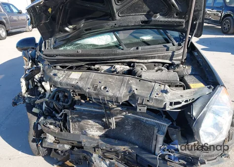 2009 Hyundai Accent Se из США, поврежденный, VIN KMHCN36C79U122549